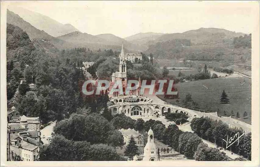 Lourdes — La Basilique vue du Château d'Art — Édition photo Quinquet, Lourdes - Recto