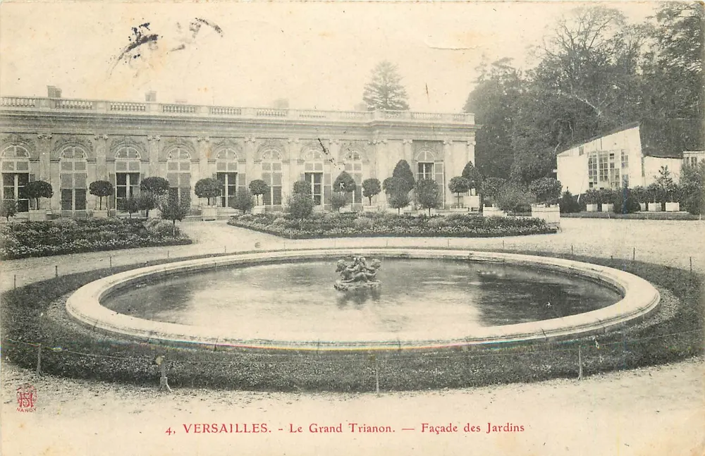 Versailles - Le Grand Trianon — Façade des Jardins — éditeur N. MAUCER - Recto