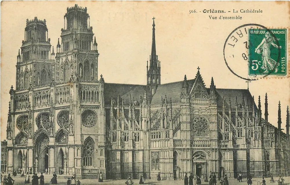 Orléans - A Catedral - Vista geral — editor anônimo, n° 566 - Frente