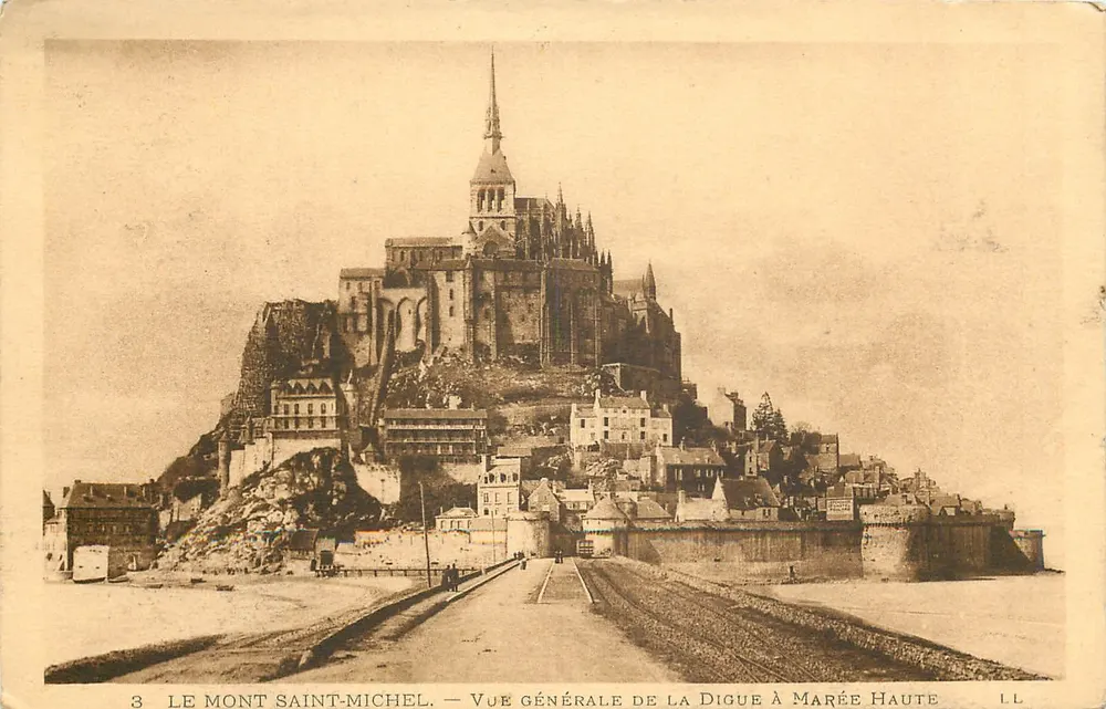 Mont Saint-Michel — Allgemeiner Blick auf den Deich bei Ebbe — LL - Vorderseite