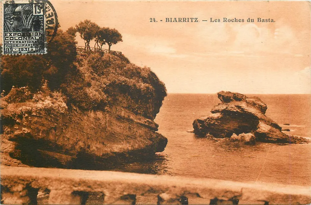 Biarritz — Les Roches du Basta — Exposição Colonial Internacional Paris 1931 - Frente