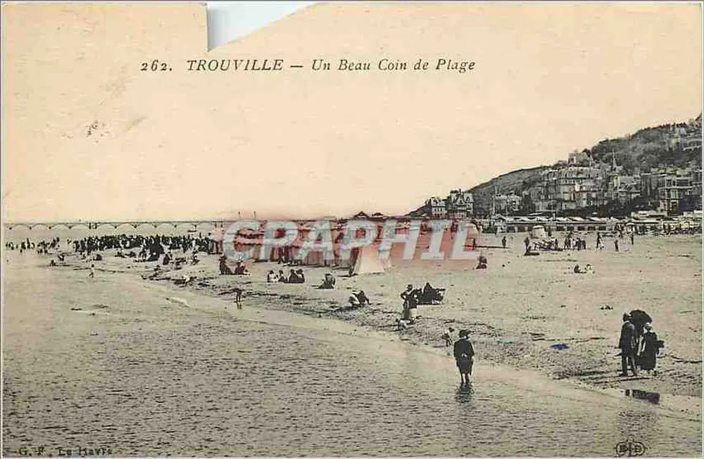 Trouville — Un Beau Coin de Plage — G.F. Le Havre, n°262 - Recto