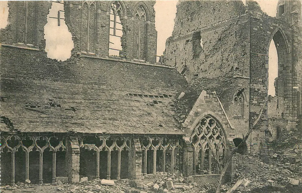 Ruinas de Ypres — 1914-18 — Iglesia de San Martín - Anverso