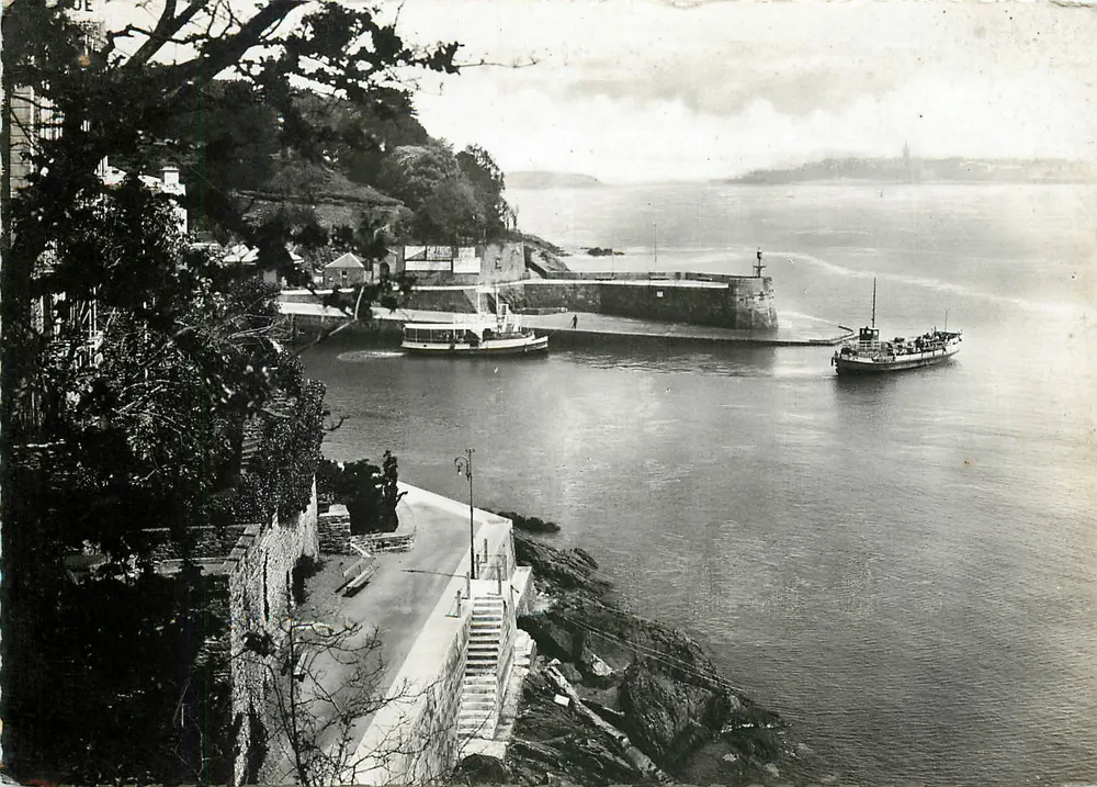 Dinard — Embarcadouro e passeio sob a lua — Edições Imprensa Dinard, n°12 - Frente