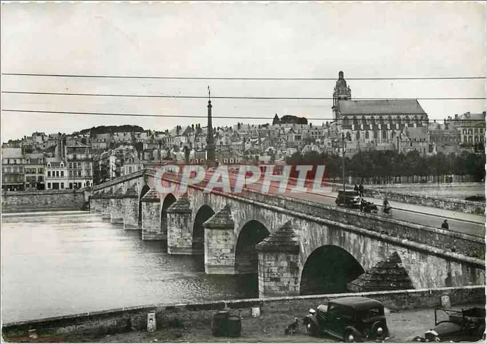 Blois (Loir-et-Cher) — Vue générale du Pont sur la Loire — éditeur non identifié - Recto