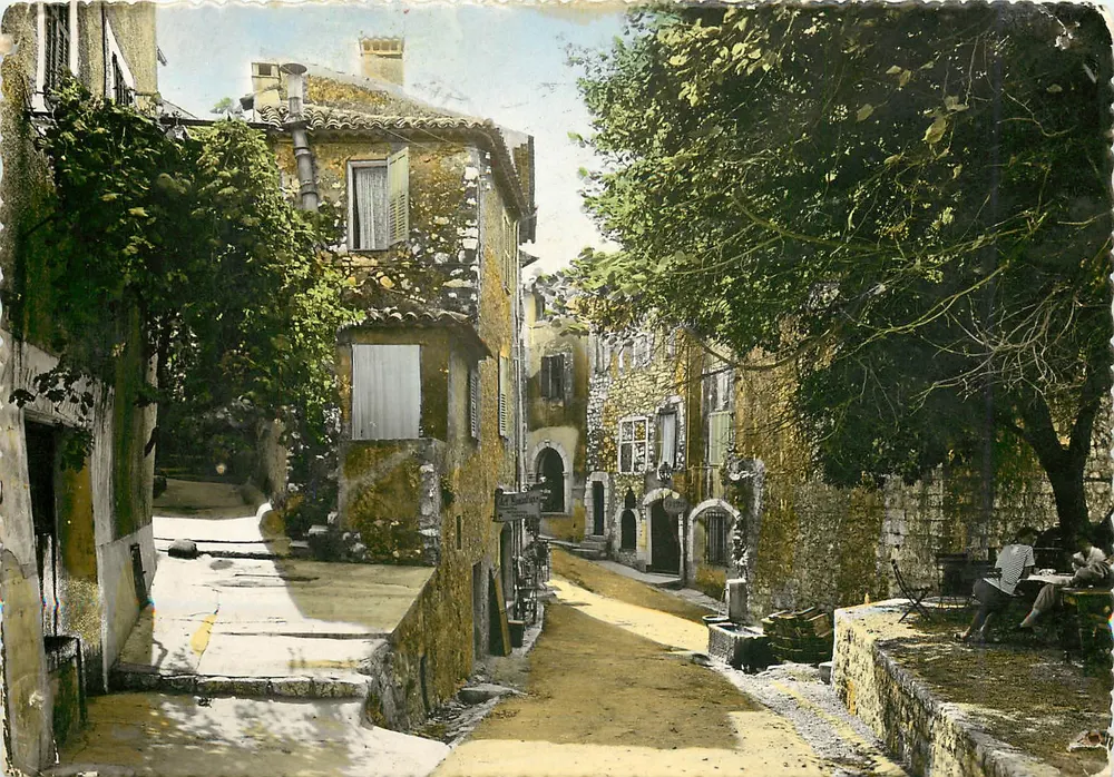 Saint-Paul-de-Vence — Uma rua do vilarejo — J. BAUX - Frente