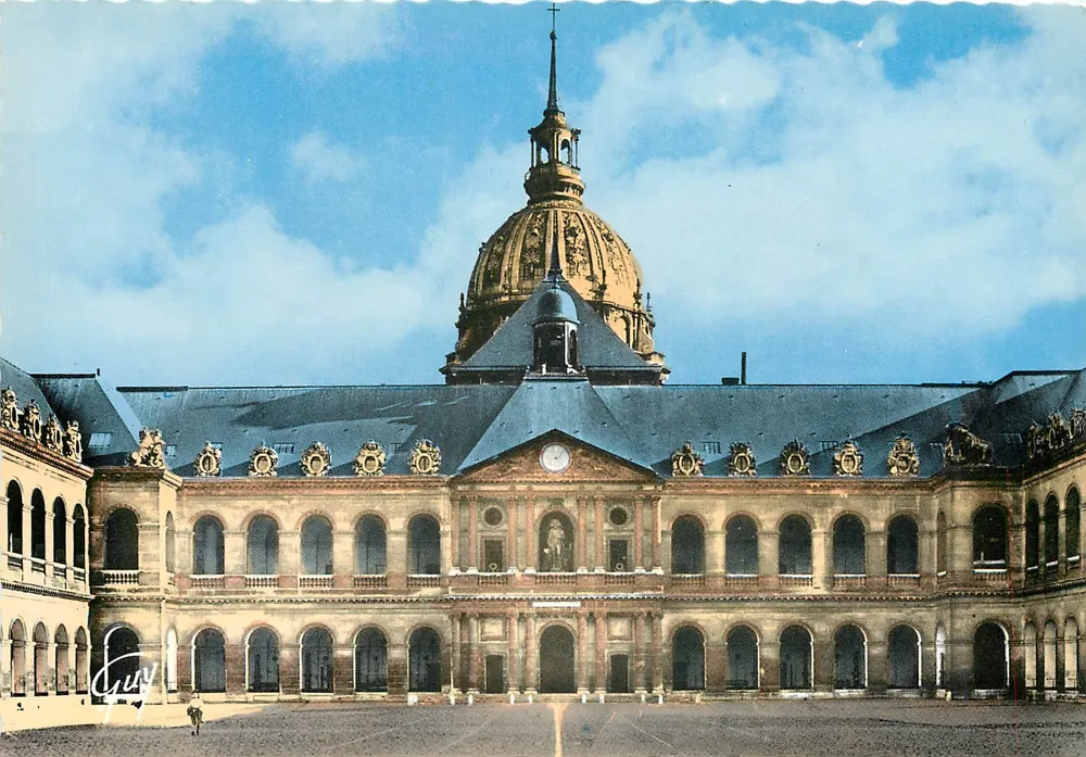 Paris - Les Invalides — A cour de honra — André LECONTÉ, editor - Frente