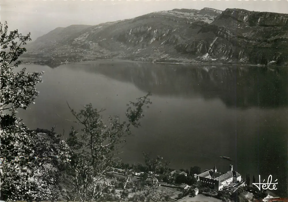 Abadia de Hautecombe — Vista aérea — Edições TÉLÉ - Frente
