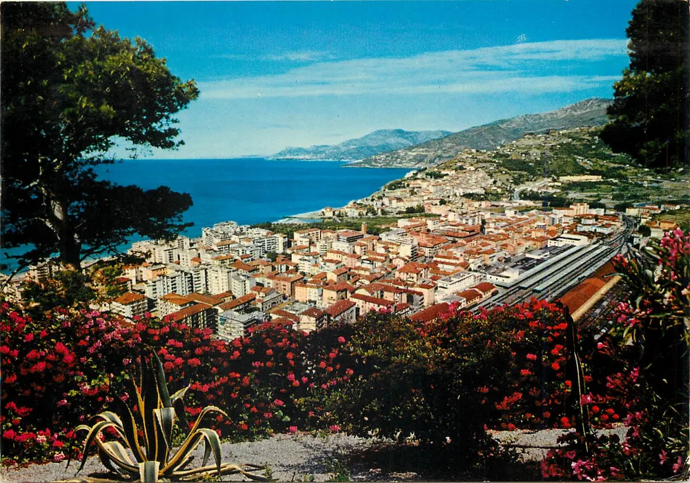 Panoramablick auf Ventimiglia — Riviera dei Fiori — Verlag VILENEUVE LOUBET, Nr. 29540 - Vorderseite