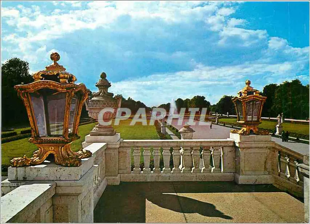 Schloss Nymphenburg — Große Parterre im Park — Verlag M. Herpich, Ny 5 - Vorderseite