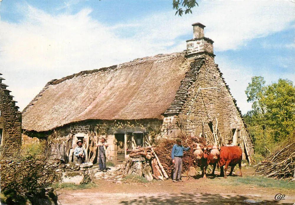 Pittoreskes Limousin — Dachgeschossige alte Farm — Compagnie des Arts Photomécaniques - Vorderseite