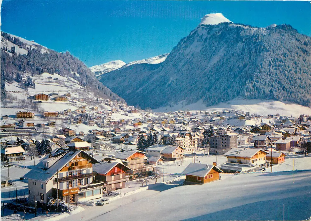 MORZINE (Hte-Savoie) — Panoramablick und Pointe de Ressachaux — Verlag Cimchrome - Vorderseite