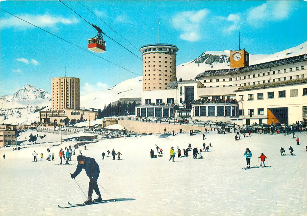 Sestriere — Skistation mit Seilbahn und Hotels — Verlag Filippi Pagano - Genua, n° 3949 - Vorderseite