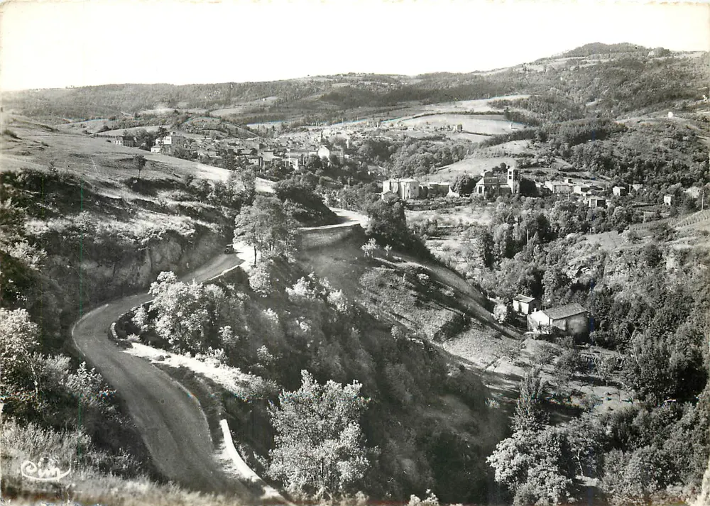 Ardes-sur-Couze — Route d'Ardes und Vallée de la Couze — Photographie von C. S. - Vorderseite