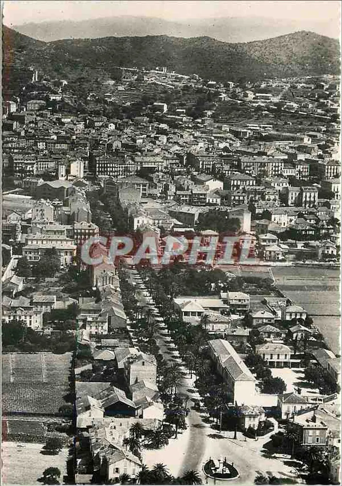 Hyères (Var) — Vista geral aérea — Fotografias aéreas J. Cellard, 10, montée du Chemin-Neuf — LYON - Frente