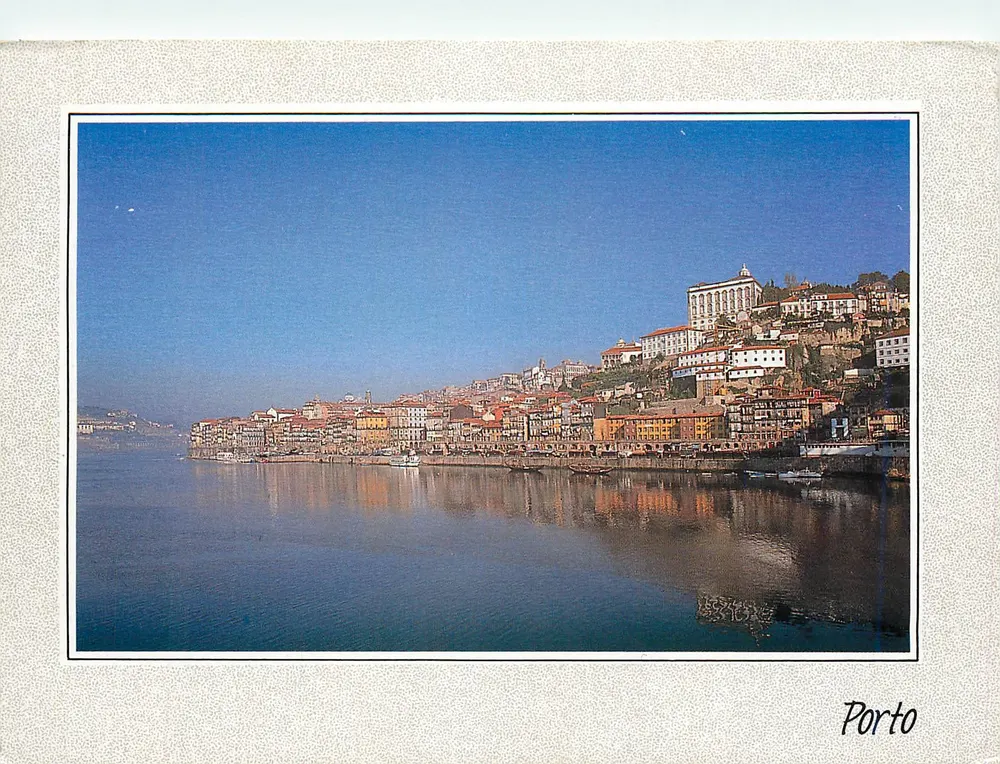 Porto — vista panorâmica do rio e das colinas — editor não visível - Frente