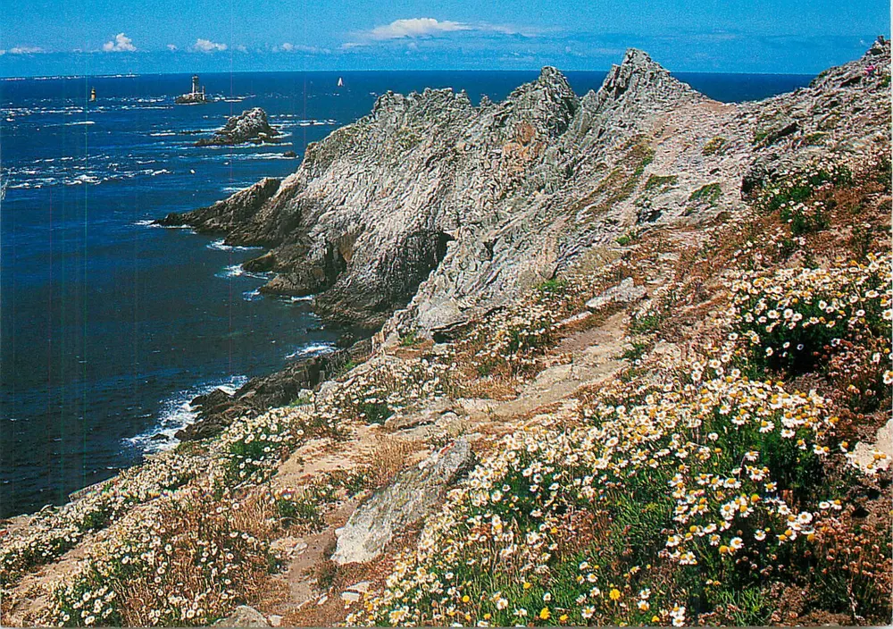 Pointe du Raz — Vista das falésias e do farol — Editor Helvetia, n° 29 - Frente
