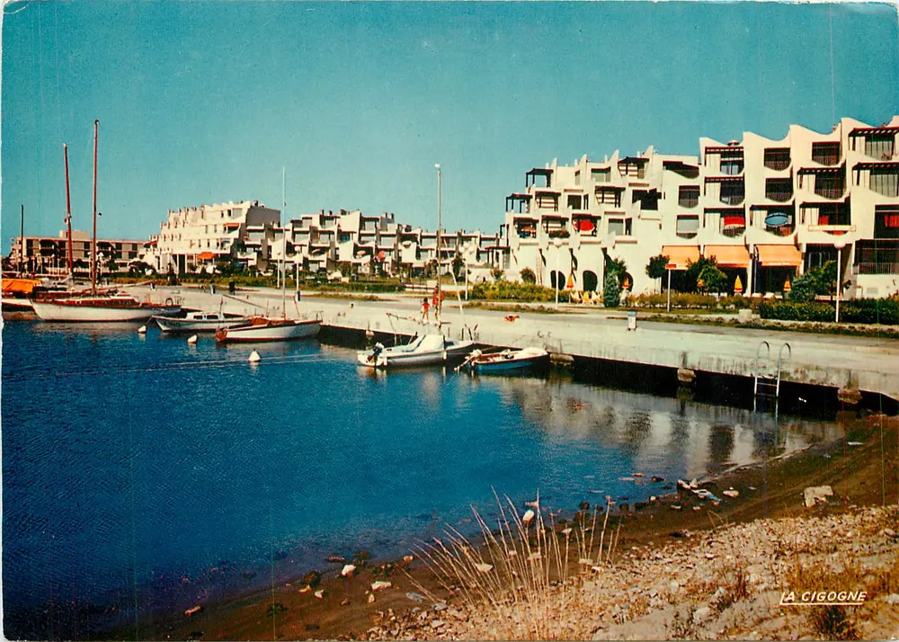 Port Camargue (Gard) — Der Hafen und die Terrassen von Espignette — Éditions LA CIGOGNE - Vorderseite