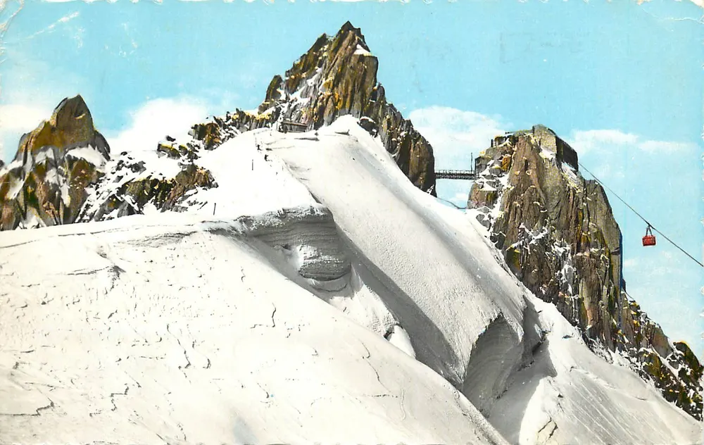Massif do Mont Blanc — Vale de Chamonix — O Teleférico da Aiguille du Midi (3.842 m) — Edições J. Callard - Frente