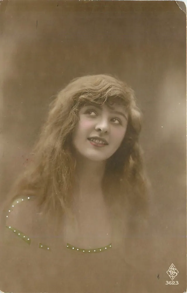 Jovem mulher — retrato — S.S. n° 3623 - Frente