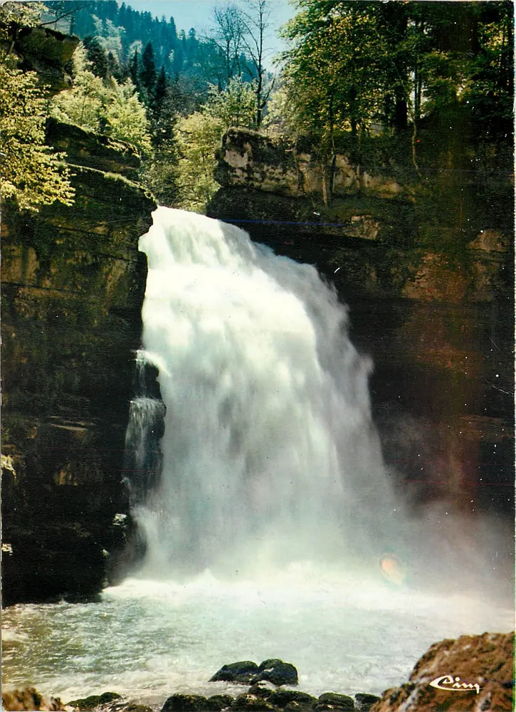 O Salto do Doubs — Altura 28 m — Combier Imprimeur "CIM" - Frente