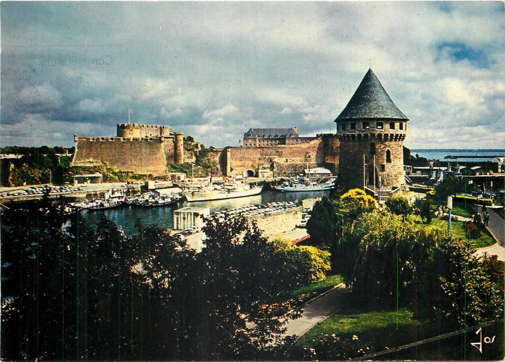 O castelo e a torre Tanguy — Brest — Edições d'Art Jos - Frente