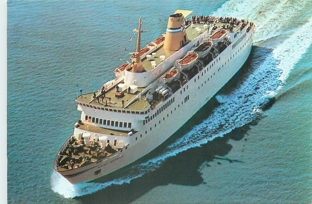 m.v. SAINT PATRICK — Ferry entre Rosslare e Le Havre — editor Philecraft Ltd., Dublin - Frente