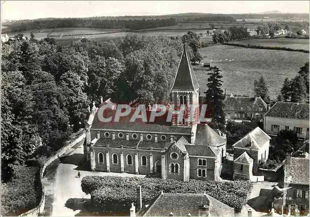 Igreja de Génélard (Saône-et-Loire) — vista aérea — Edição LAPIE - Frente