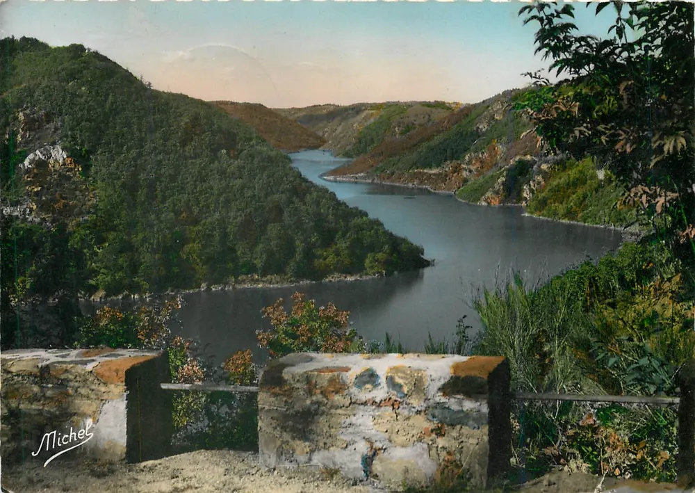 Gorges da Dordogne — vista do dique da Águia — por Michel - Frente
