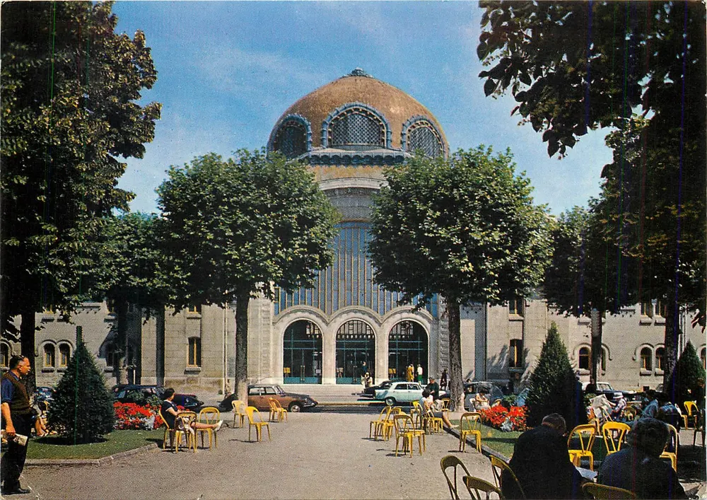 Vichy — Het Grote Thermeestation — Uitgever: Couleurs Naturelles - Voorkant