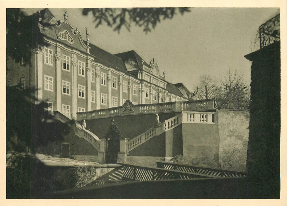 Meersburg am Bodensee — Seefront des neuen Schlosses — Graph. Kunst- u. Verlagsanstalt A. Weber & Co., Stuttgart, Nr. 62053 - Vorderseite