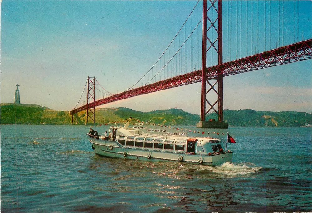 Ponte Salazar — Souvenir do Estoril Sol — César de Sá, n°62 - Vorderseite