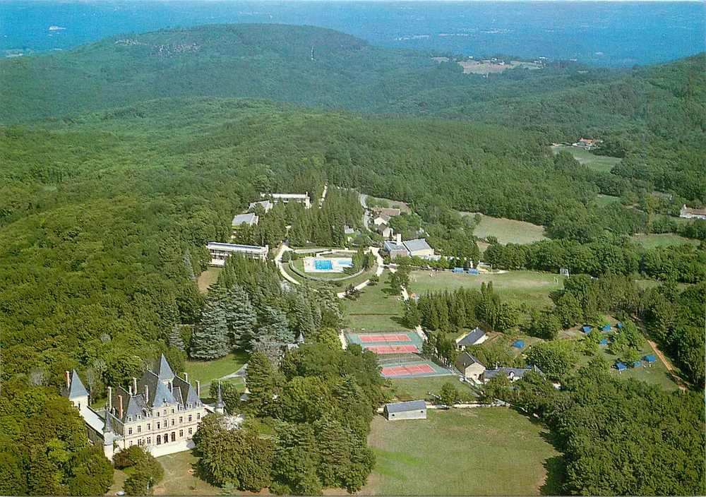 Schloss Giverzac — Ferienzentrum — Éditions René 24430 Mazères-sur-l'Isle - Vorderseite
