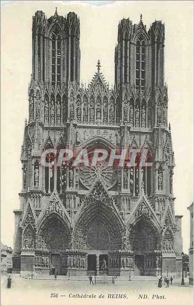 Catedral de Reims — fachada gótica — ND. Fot. n° 256 - Frente