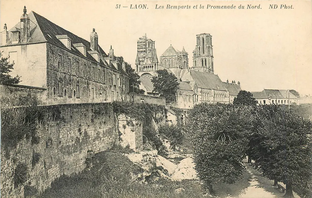 Laon — Die Mauern und die Promenade im Norden — ND Phot. - Vorderseite