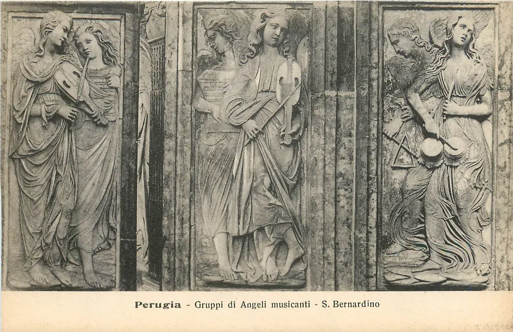Perugia - Gruppen von musikalischen Engeln - S. Bernardino - Vorderseite