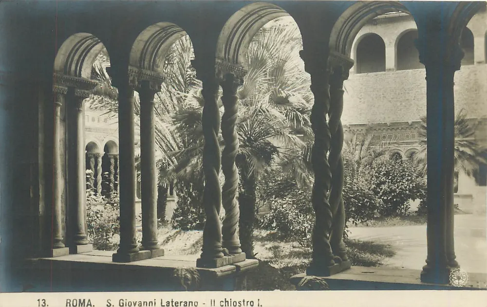 Roma. S. Giovanni Laterano - O claustro I. - Frente