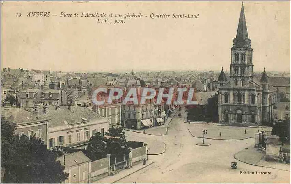 Angers — Place de l'Académie und allgemeine Ansicht — Viertel Saint-Laud — Edition Laroute - Vorderseite