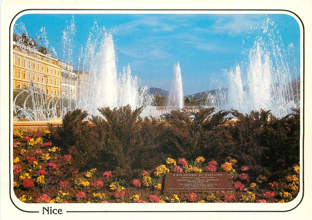 Esplanade du Paillon — Nice — Photo G. Chassagne - Recto