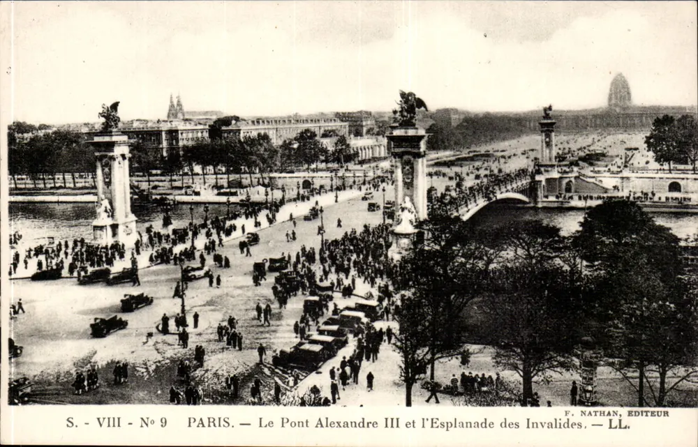 Paris — Le Pont Alexandre III et l'Esplanade des Invalides — F. Nathan, éditeur, N° 9 - Recto