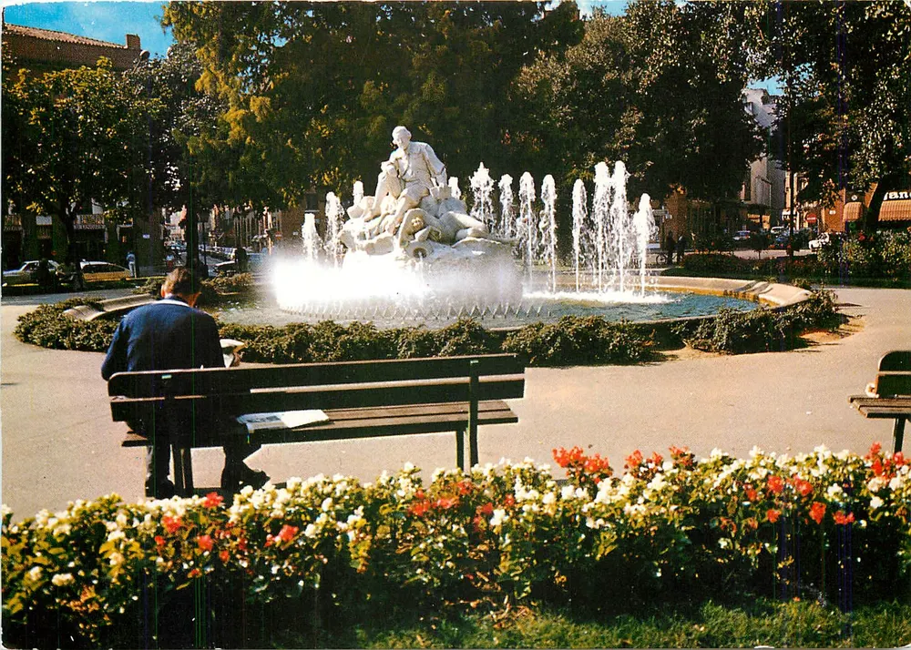 Square Wilson — estátua do poeta Goudouli — Éditions d'Art Toulouse - Frente