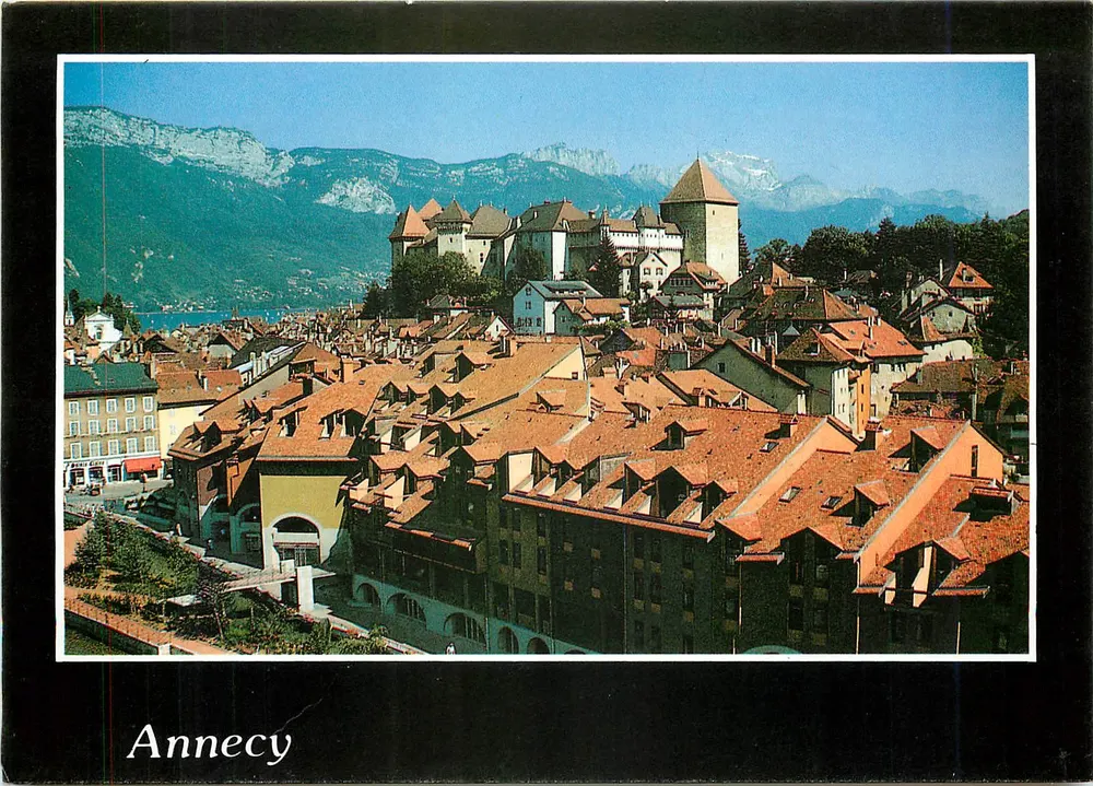 Annecy — vista panorâmica com castelo e montanhas — Edição ROSSA-MIGNOD - Frente