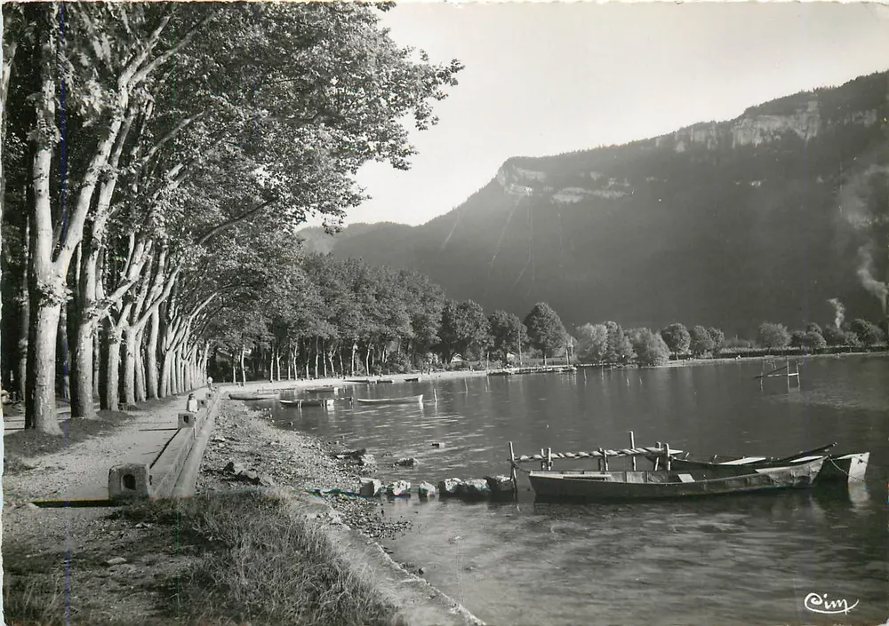Nantua (Ain) — Promenade am See und das Signal — Foto Georges Griot - Vorderseite