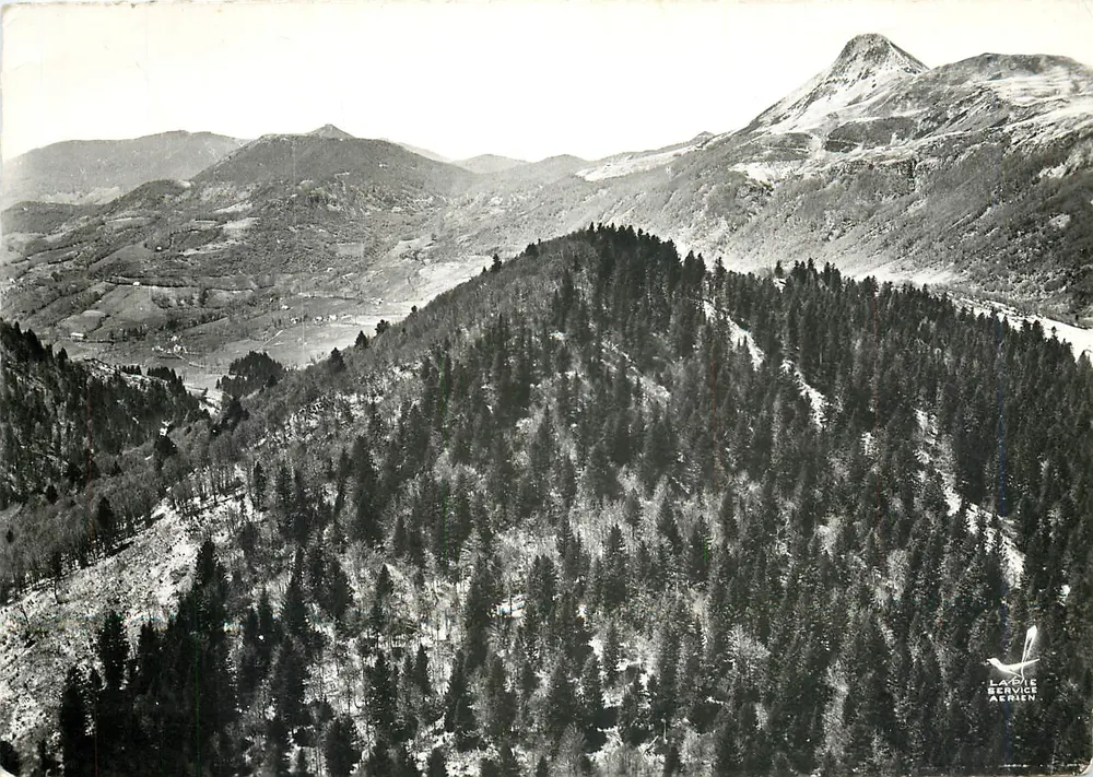 Luftbild des Puy-Griou und Puy-Lioran — Cantal — Edition Lapie Service Aérien - Vorderseite