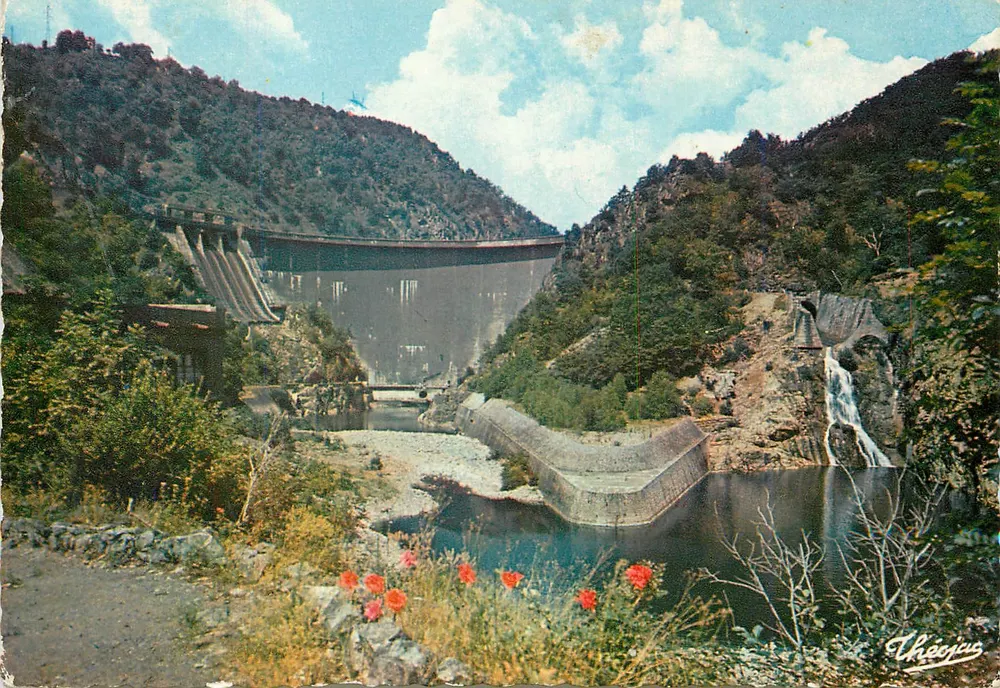 As Gorges da Dordogne — A Barragem de Maréges — Éditions Modernes - Frente