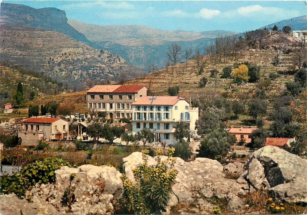 Kette der Spine — Ansicht des Dorfes und Eingangs zu den Gorges-du-Loup — Verleger: C.P.A.P.H.I.L. Nr. 35 - Vorderseite