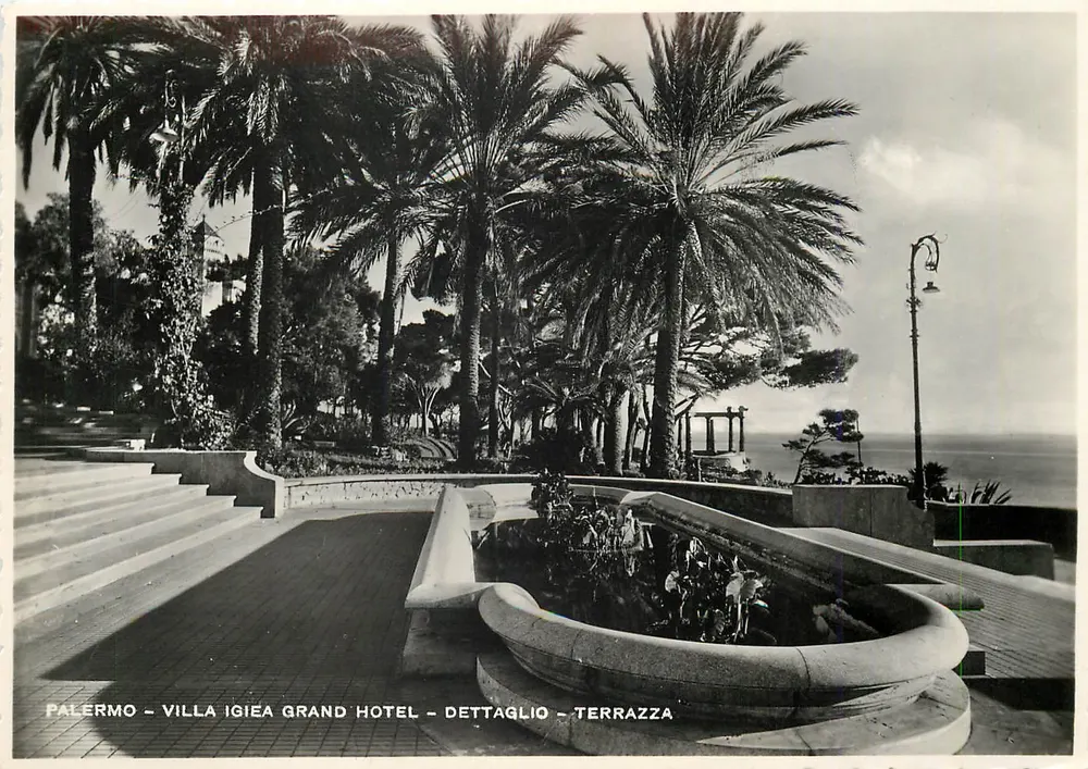Palermo - Villa Igiea Grand Hotel - Detail - Terrasse - Vorderseite