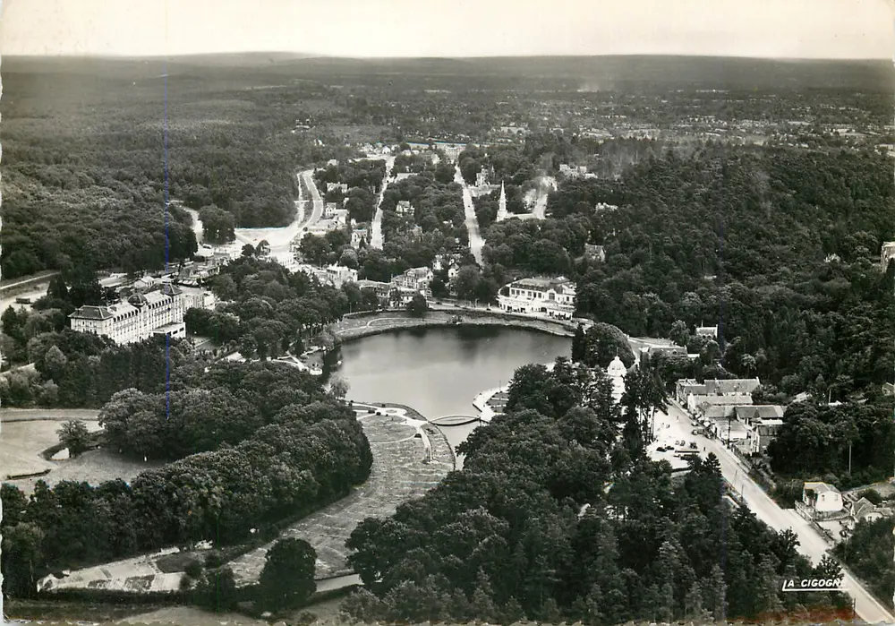 Bagnolles-de-l'Orne — Vista aérea — Edit. « La Cigogna » - Frente