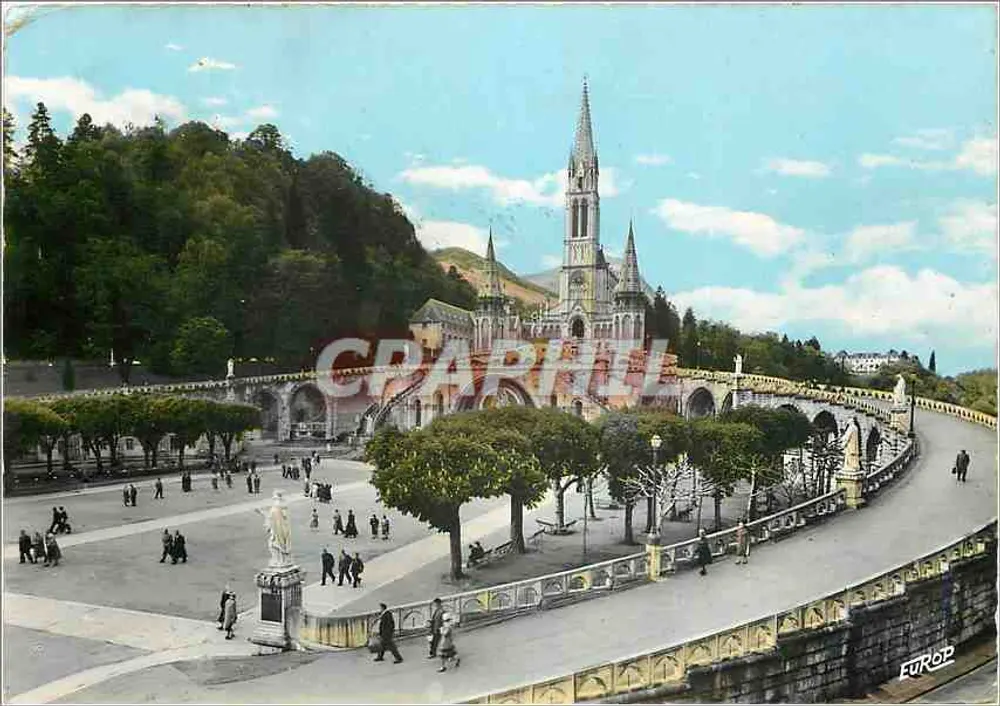Lourdes (Hautes-Pyrénées) — A Basílica e a Esplanada — Edição foto EUROCOLOR MP - Frente
