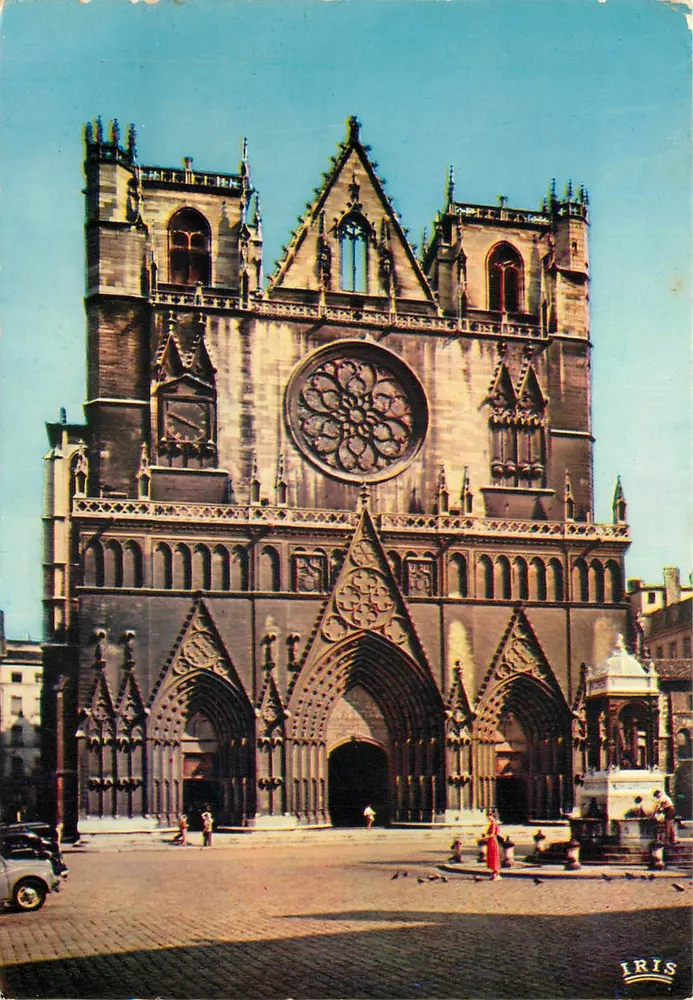 Lyon - Catedral de São João — Editora IRIS, n° 2067 - Frente